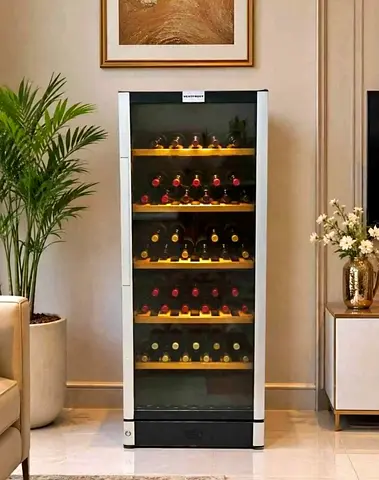 Freestanding Wine Cooler/Fridge - 150 Bottle Capacity (Excellent Condition)