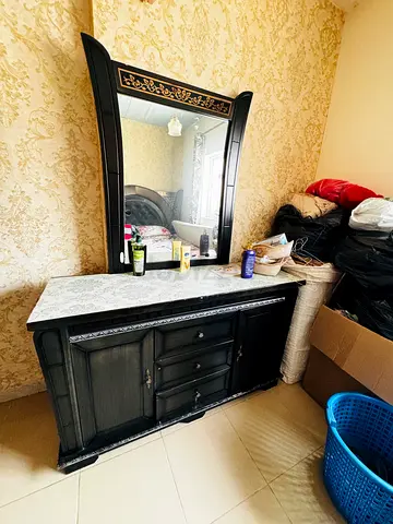 Dressing table