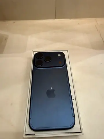 Iphone 17 pro  256 Dark blue