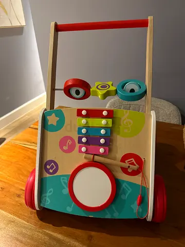 Hape walker