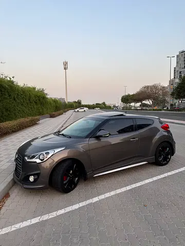 صورة 1 لـ 2016 Hyundai VELOSTER