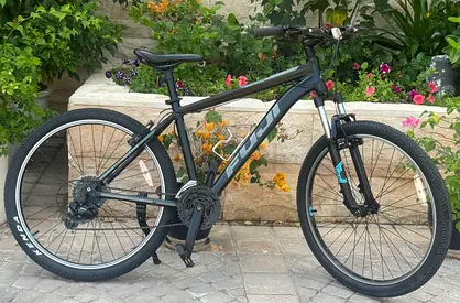 Fuji Nevada One 9 Mountain Bikes ( 26 inch)