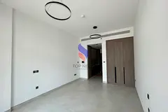 COMMUNITY VIEW || HIGH CLASS AMENITIES || VACANT