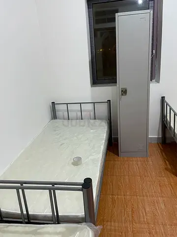 Executive Bed Space available for bachelor in Shabiya 11 near sultan bakery