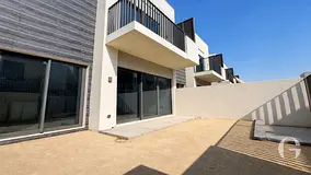 Exceptional 3BR Townhouse | Private Garden | Sun