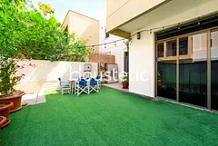 CLOSE TO POOL | TYPE 2 | INVESTOR DEAL