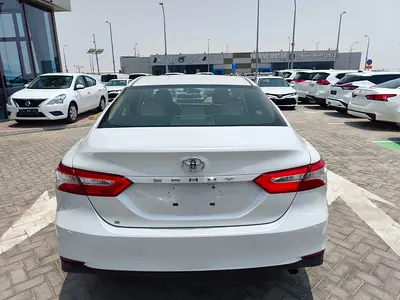 2020 Toyota CAMRY — миниатюра 8