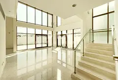 UPGRADED MODERN VILL | BIG HALL | MAID ROOM