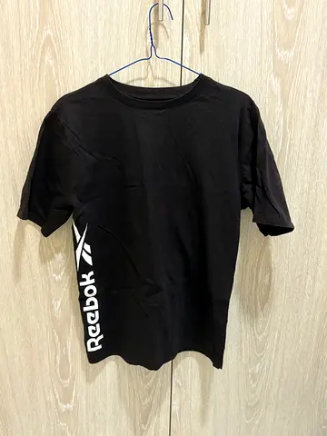 Black Reebok Logo T-shirt, size approx M - Good condition