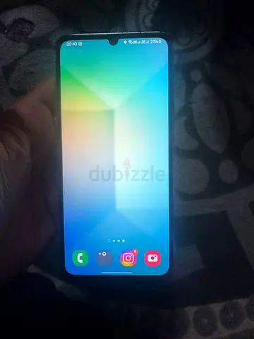 Used Samsung smartphone - good screen, working condition