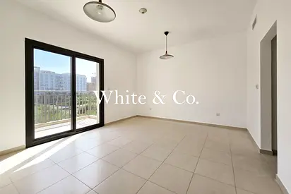 Vacant | Prime location | Spacious Layout