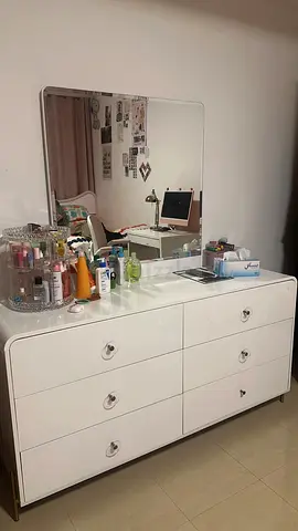 Dressing table