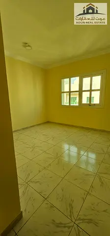 🏠 متوفر شقتين غرفتين وصالة للإيجار 🏡 النموذج الأول 🛏️ غرفتين وصالة 🚿 2 حمام 💰 الإيجار: 38,000 درهم سنويًا 🔐 التأمين: 3,000 درهم شيك يُصرف بعد