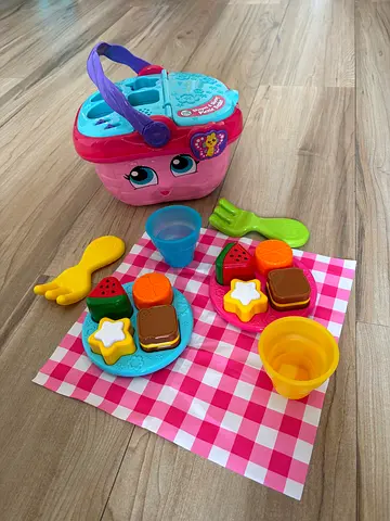 Leap Frog Picnic Basket