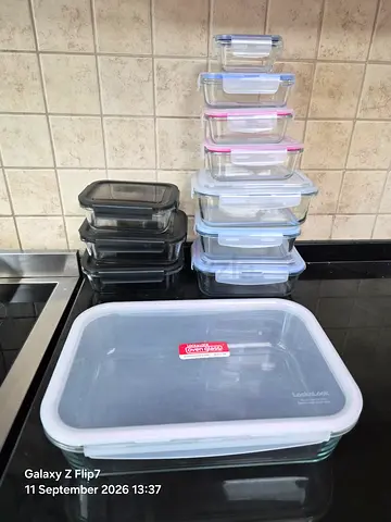 mix of 29 plastic and Glass Airtight Food Storage Containers (Multiple Sizes)