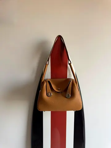 Tan leather shoulder bag - good condition