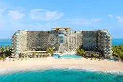 Luxury Rare Units | Private Pool | Sea & Wynn View