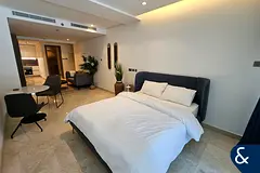 Studio Apartment | Available Now | Modern