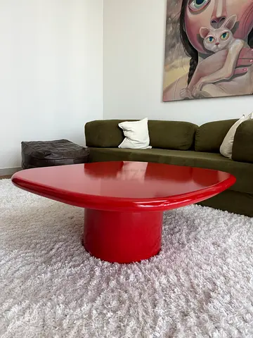 Red round petite kaadhal coffee table with glossy finish