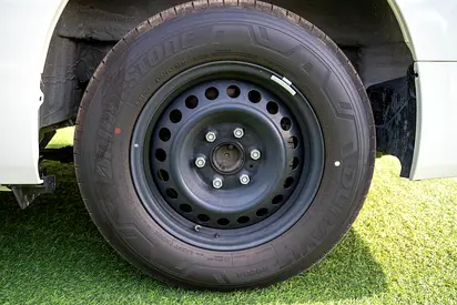 صورة 16 لـ 2026 Toyota HIACE