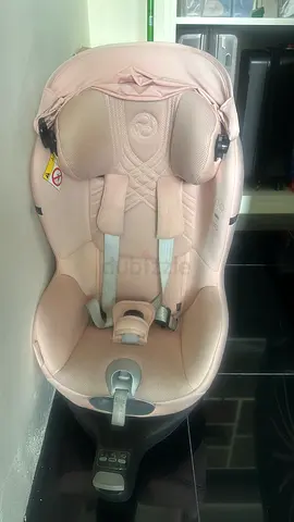 CYBEX Sirona Z i-Size Car Seat + ISOFIX Base