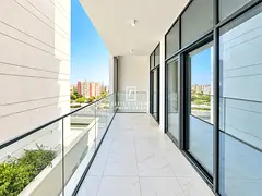BRIGHT APARTMENT | SPACIOUS | PRIME LOCATION