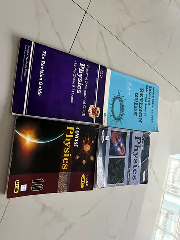 Set of 4 GCSE/ICSE Physics Revision Guides