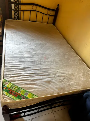 Single metal bed frame with mattress - used