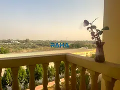 1-BR Furnished Apartment with Landmark View