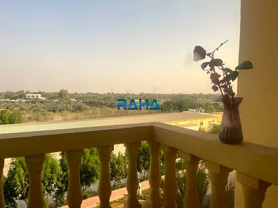 1-BR Furnished Apartment with Landmark View
