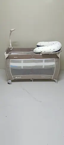 Graco Pack 'n Play / Baby Center Playpen with Changing Station and Mobile