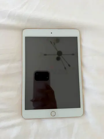 Apple iPad Mini 3 (Gold) - 16 GB