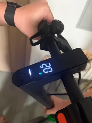 Xiaomi MI Electronic scooter essential (2025))