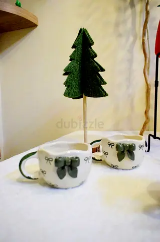 Mugs with bow