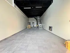 30 days free luxury shop very prime location near to 311 easy exit Dubai Mazzine floor office space 