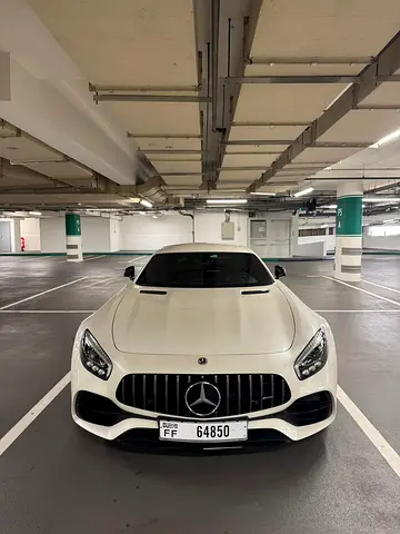 صورة 4 لـ 2018 Mercedes-BENZ AMG