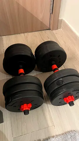 Adjustable Dumbbell Set with Plates (20kg)