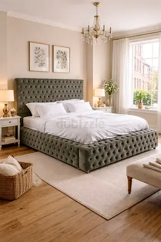 Elegant Tufted Upholstered Bed Frame