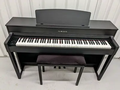 Yamaha CLP 545 Black Wooden Keys Piano