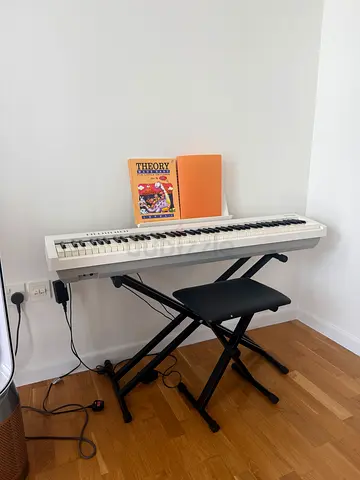 Piano roland fp-30x