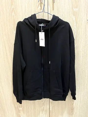Men's Black Zip-up Hoodie (New with Tags) - Size S