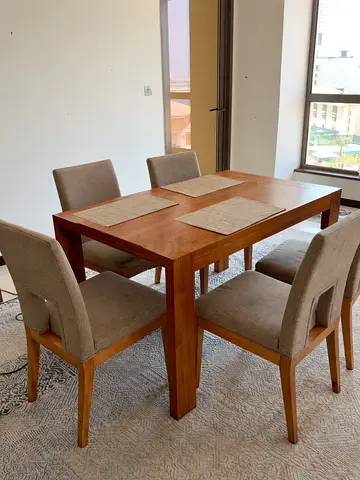 Dining table (extendable) + chairs (6 pieces)