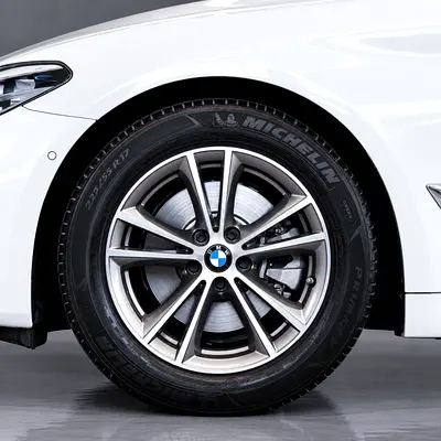 صورة 6 لـ 2020 BMW 5-SERIES