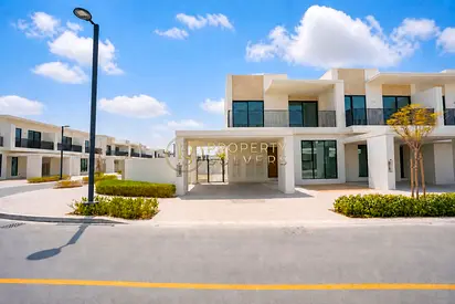 Brand New 4BR+M | HUGE Plot | Near Amenities READY