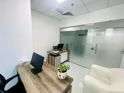 Beautiful Office with Bank account assistance |Free Amenities