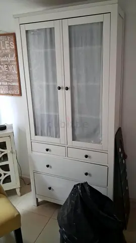 IKEAS HEMNS CABINET