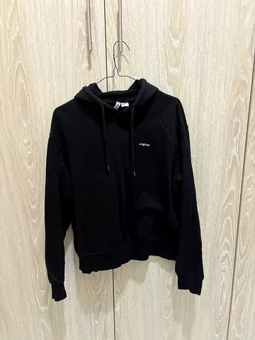 Black casual hoodie, lightly worn, size M