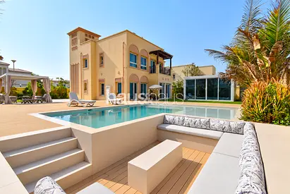 Upgraded | Private Pool | Corner Plot | Outhouse