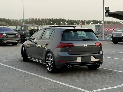 2018 Volkswagen GOLF R — фото 2