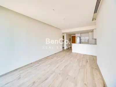 1 Bedroom | High Floor | Huge Layout